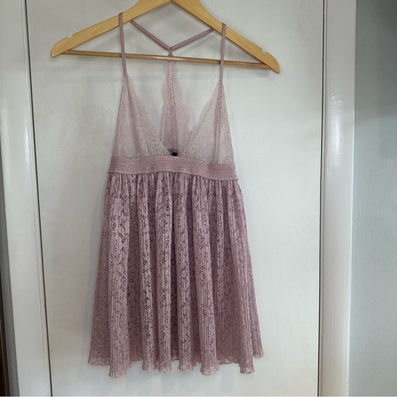 Victoria’s Secret Lilac Lace Babydoll Cami. Size: Medium. - Picture 1 of 7